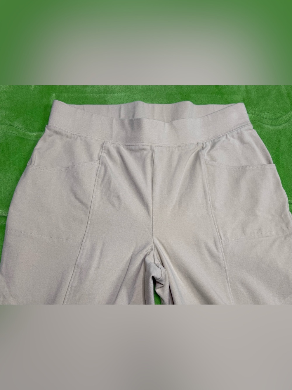 D&Co Active Capris - Picture 3 of 4